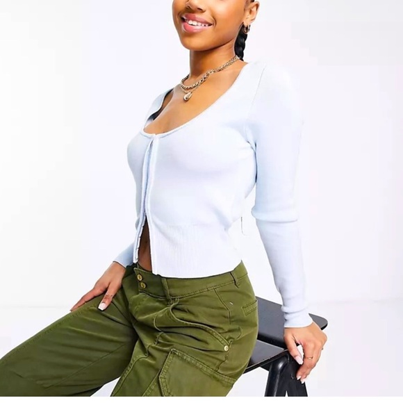 Light blue eyelet clasp sweater / cardigan - M - Picture 4 of 5